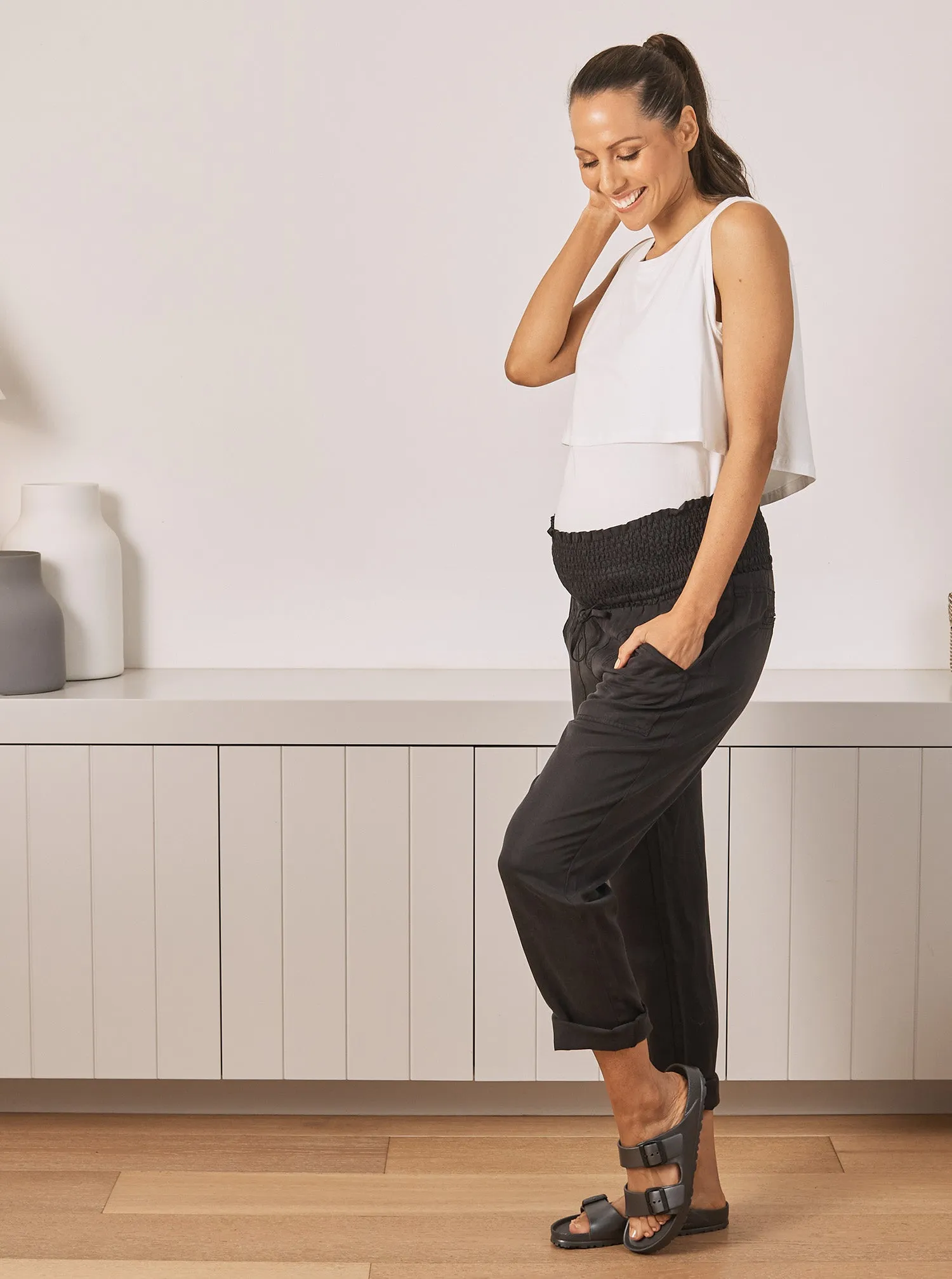 Maternity Relaxed Leg Tencel Pants- Black