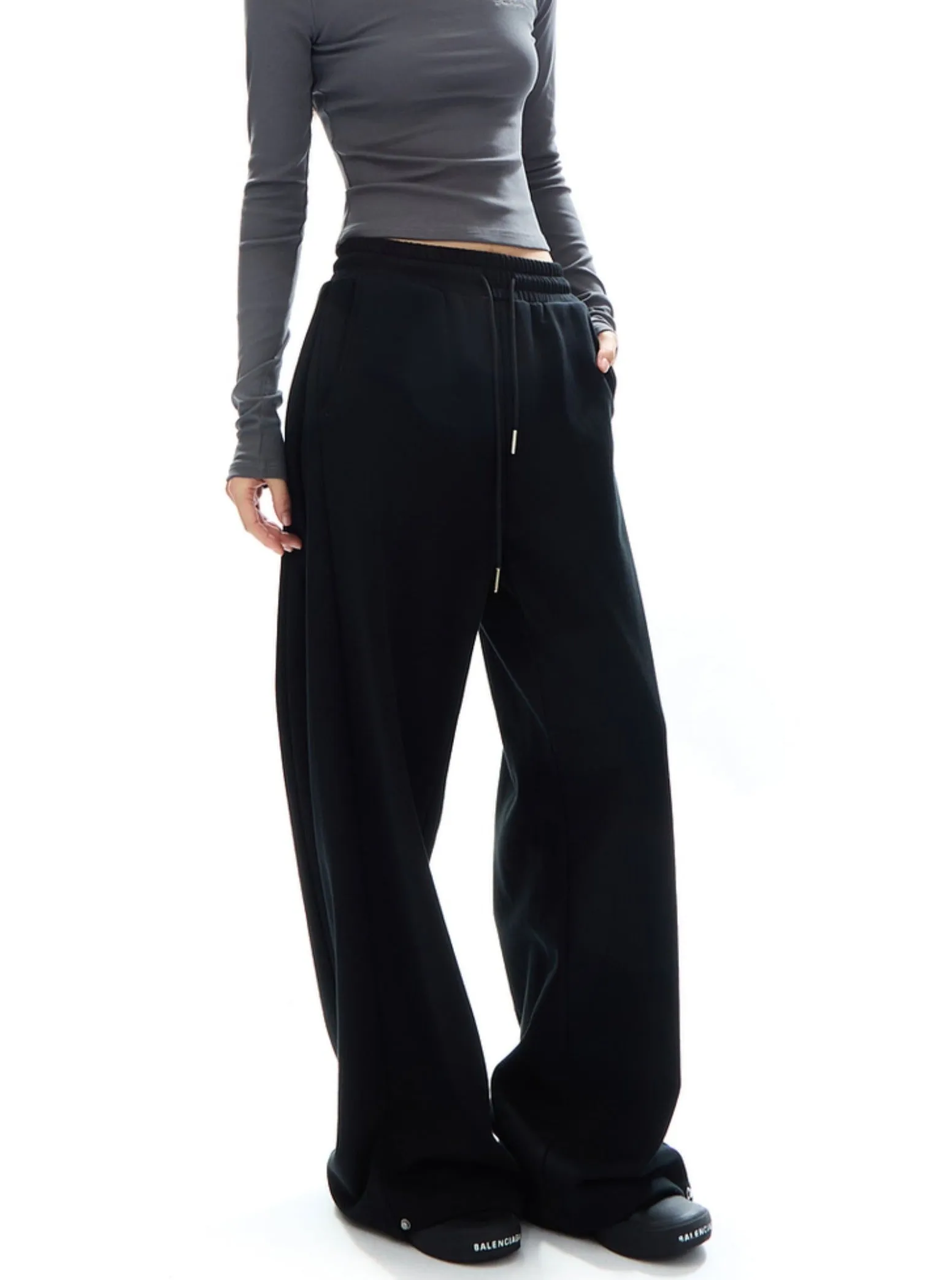 Relaxed Wide-Leg Sweatpants