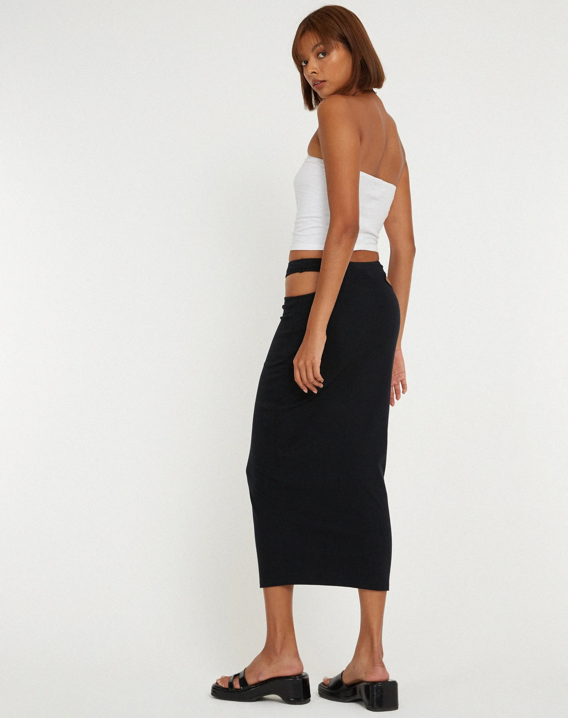 Steira Midi Skirt in Black